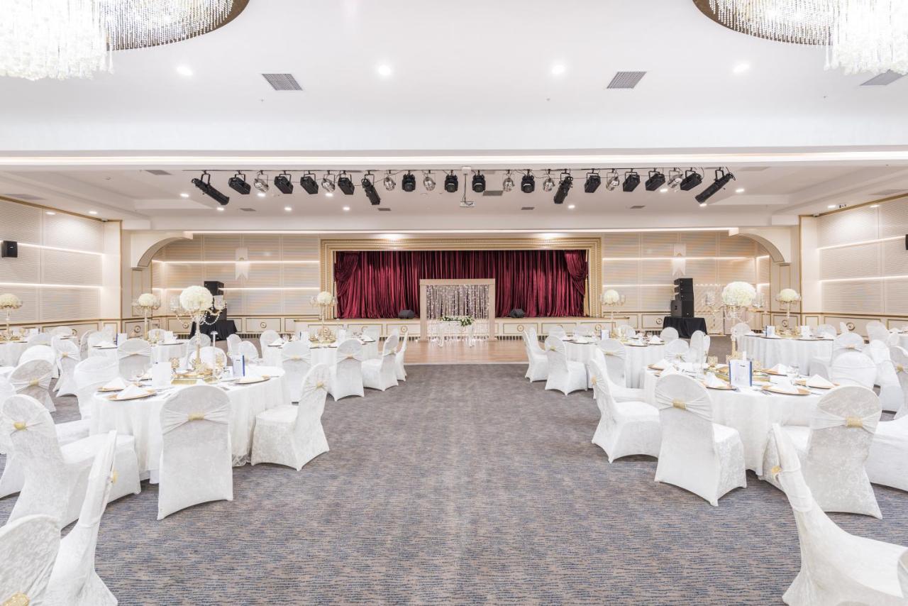Downtown Ankara Hotel Bagian luar foto The ballroom