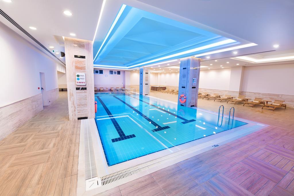 Downtown Ankara Hotel Bagian luar foto Swimming pool