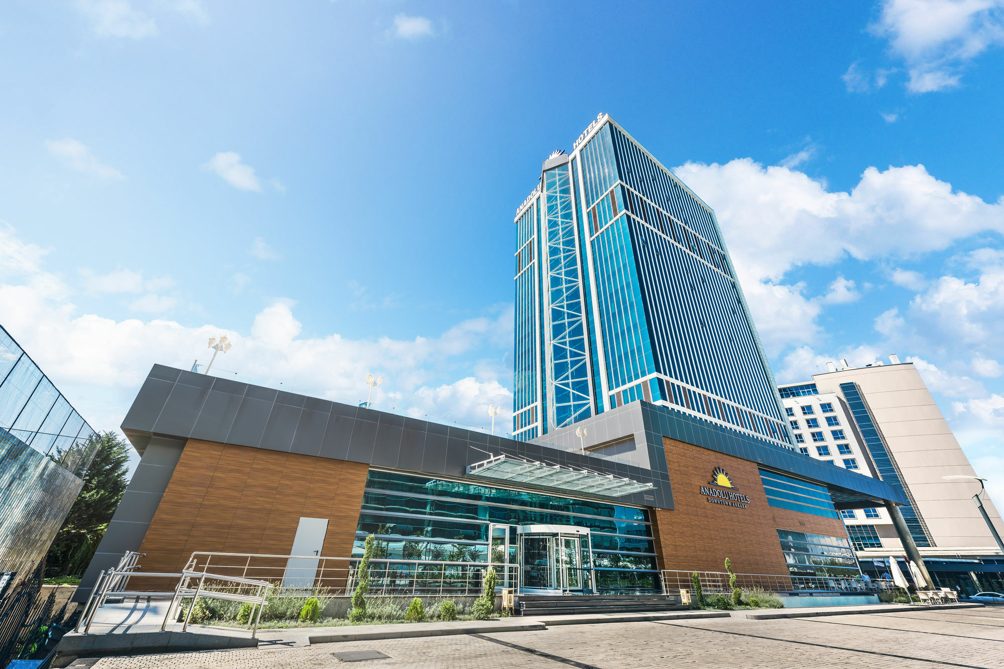 Downtown Ankara Hotel Bagian luar foto The main building of the university